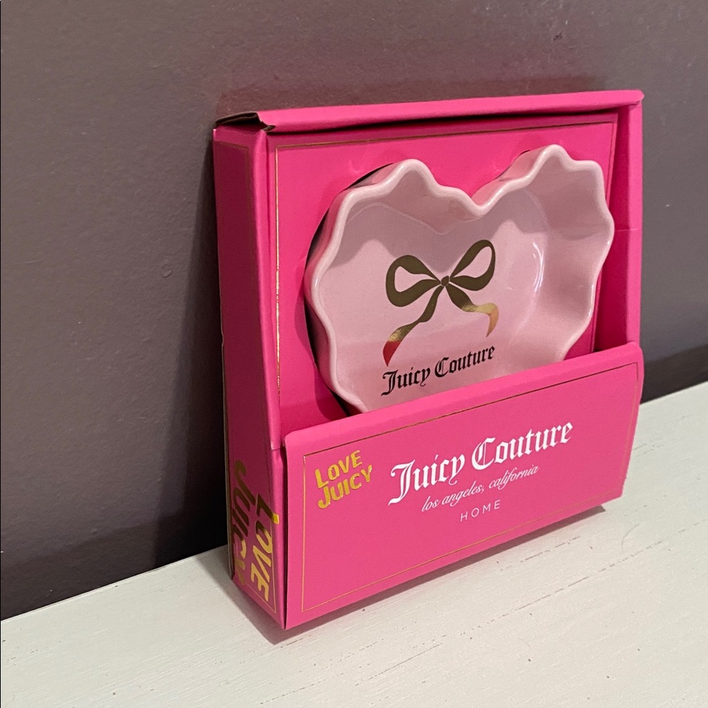Juicy Couture Pink Ruffle Heart Ceramic Trinket Tray - Picture 2 of 6